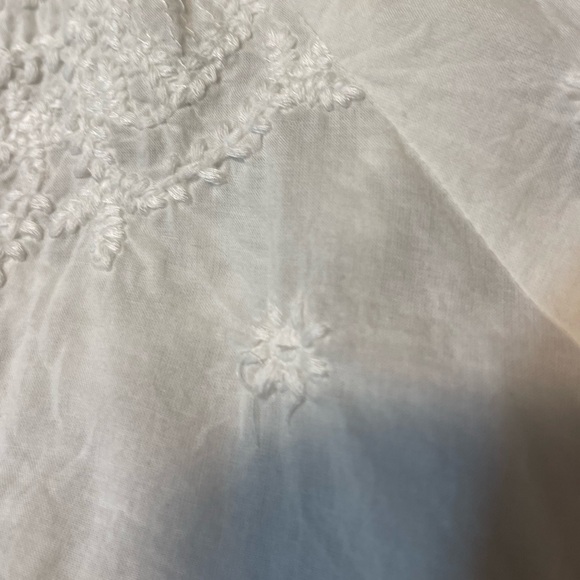 Hannah Artwear Cotton Floral Embroidered Top - Picture 10 of 15